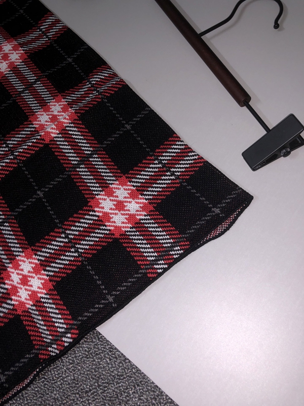 ブランドハーフパンツ側面デザイン